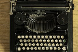 typewriter-472849__180